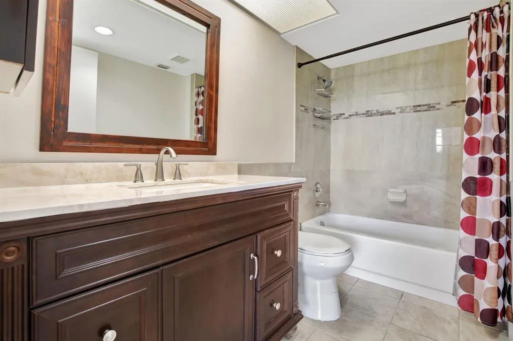 Cam N 314 - Full bath