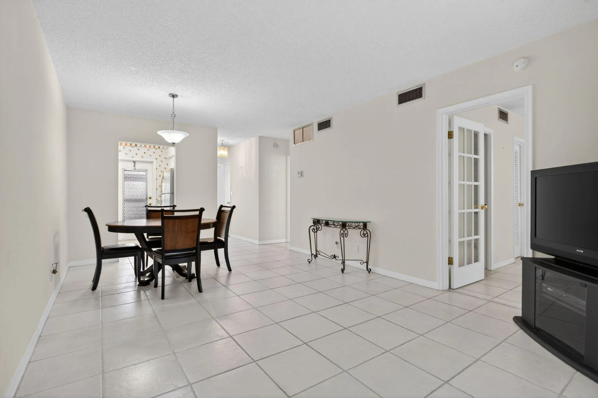 Living to dining room