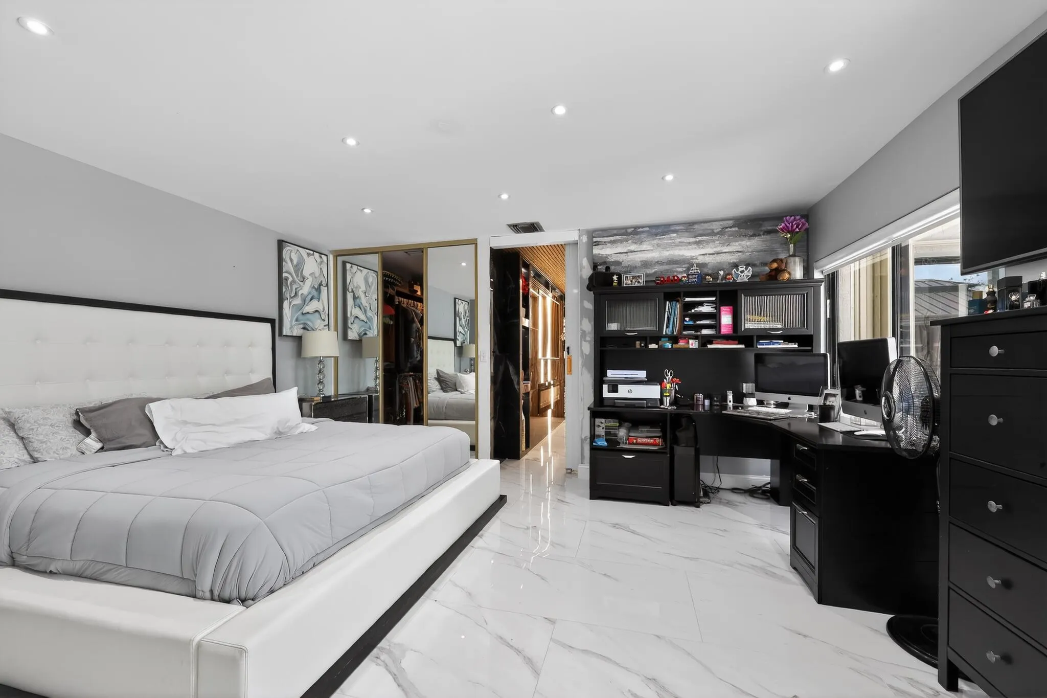 27_11423_Whisper_Sound_Dr-Bedroom-0046