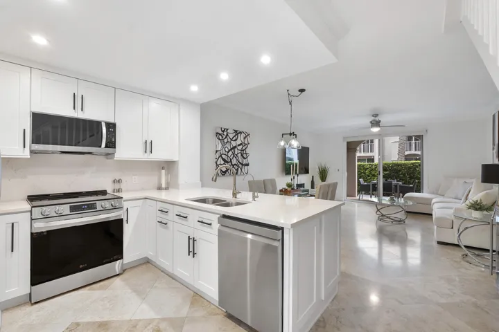 3596 S Ocean Blvd u102_003
