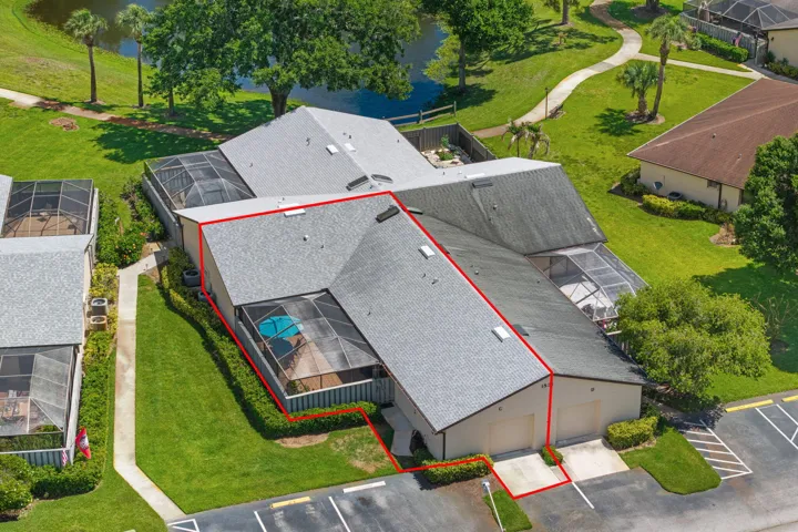 2021 Roof w/garage and enclosed lanai