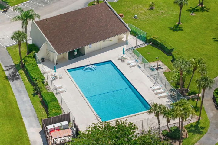 Geothermal heated and cooled pool