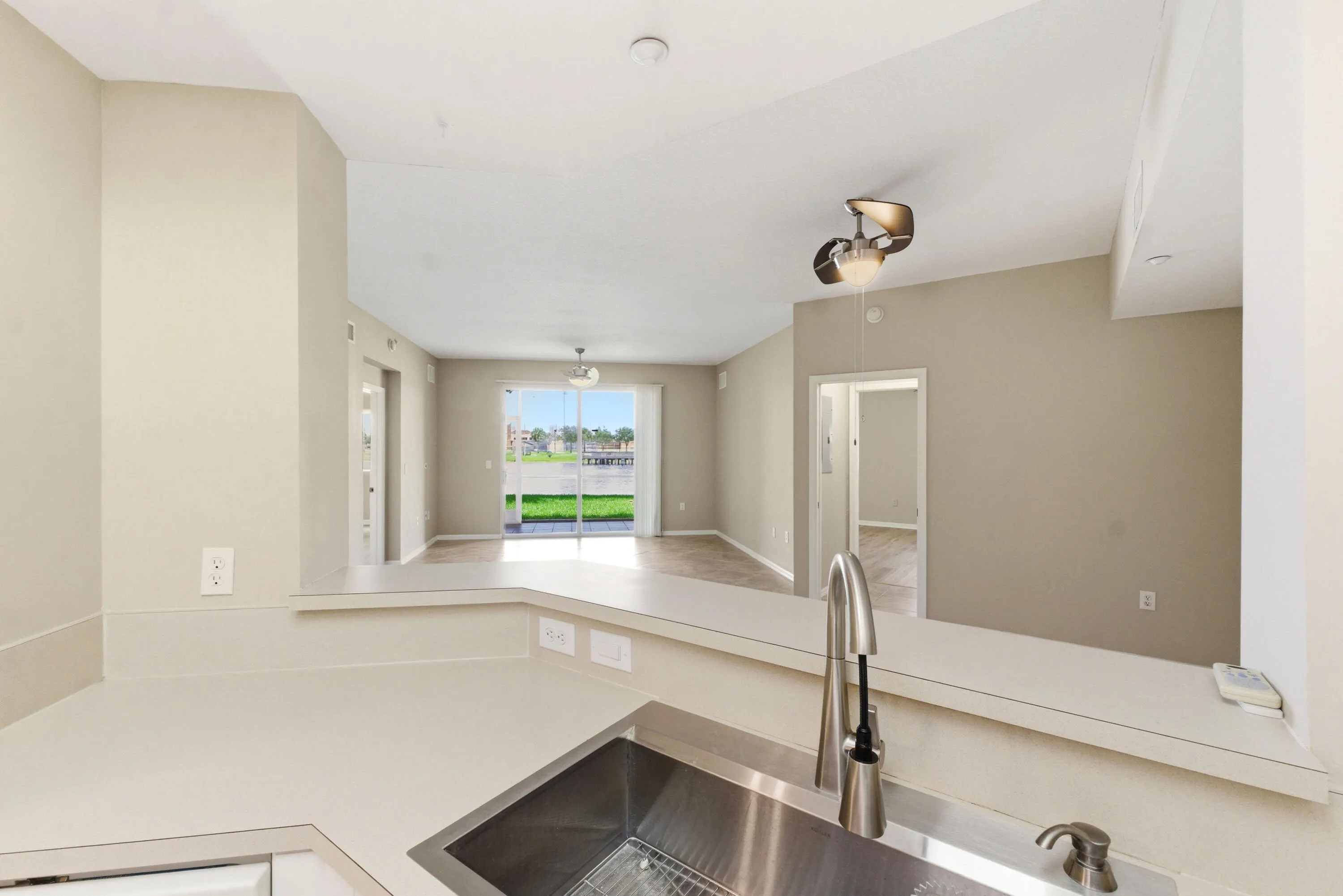 7765 Yardley Dr_021