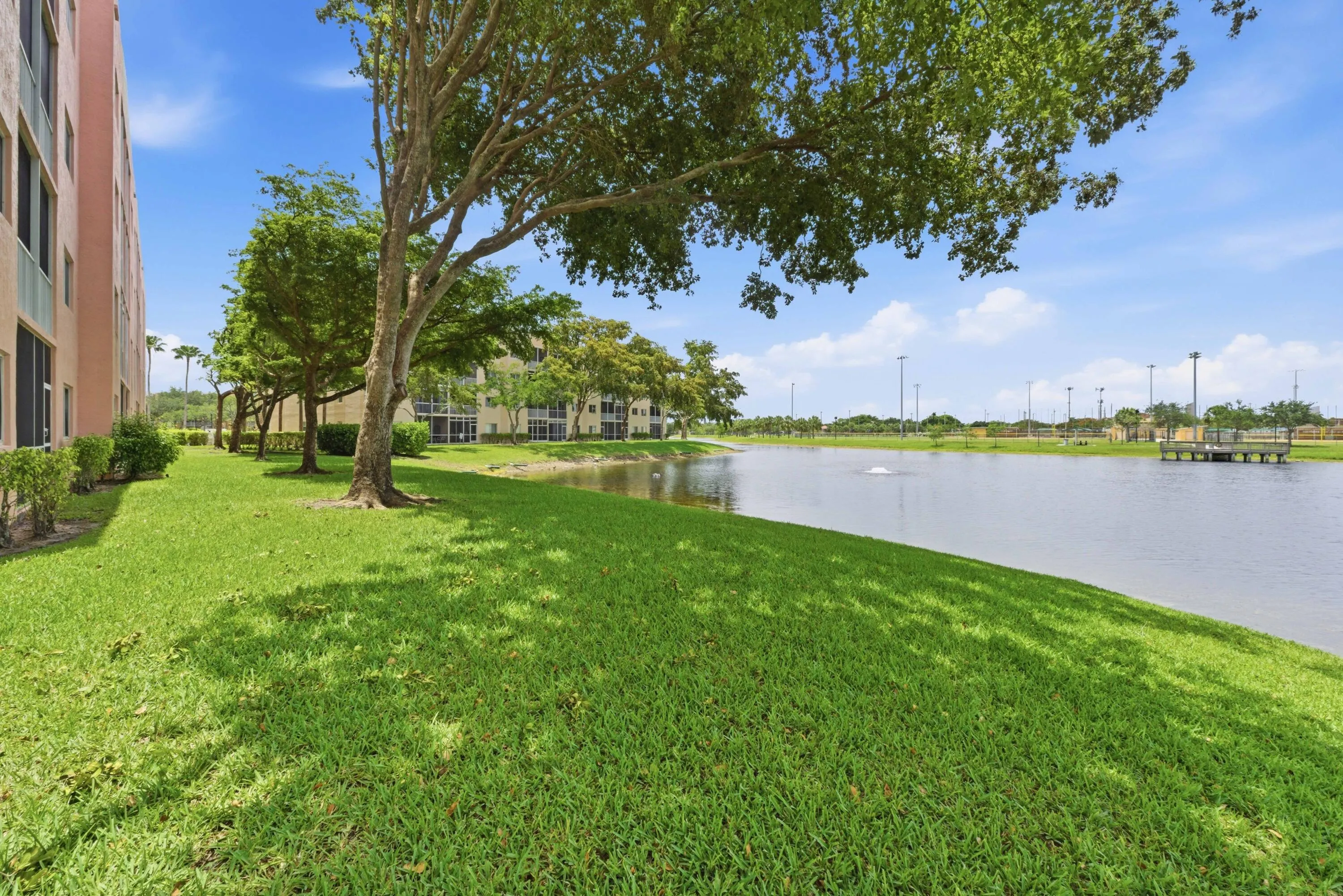 7765 Yardley Dr_032