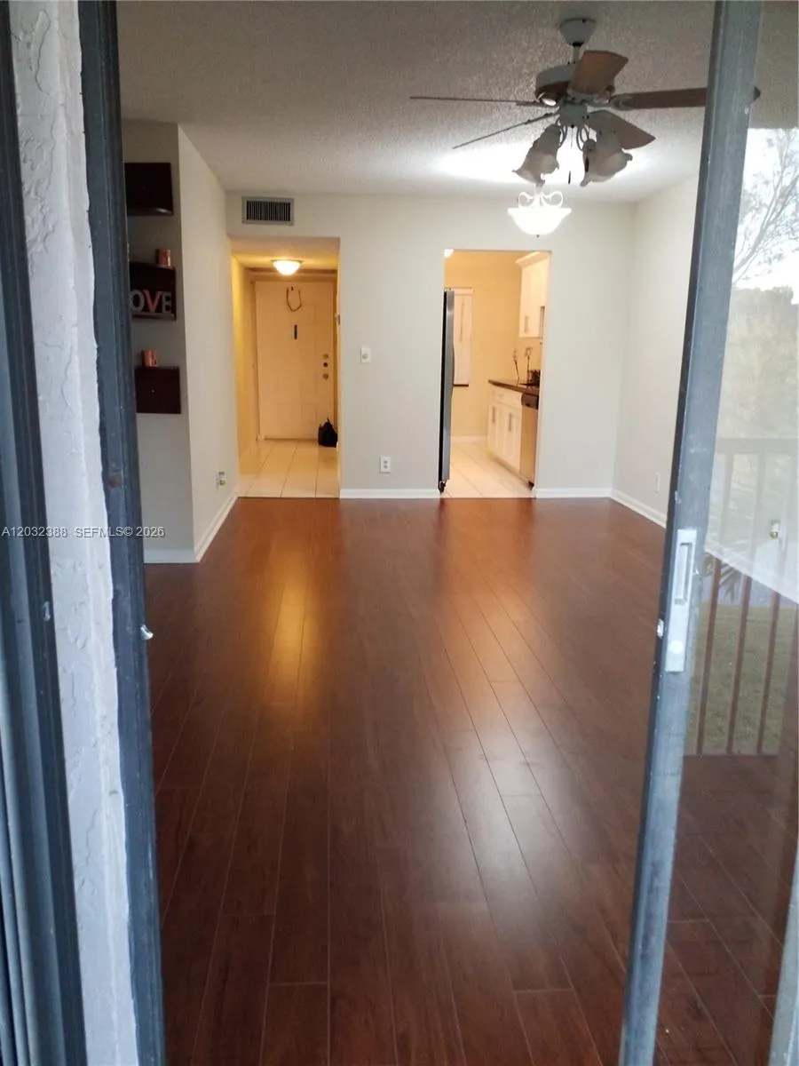 Spacious living /dining area. View from the balcony