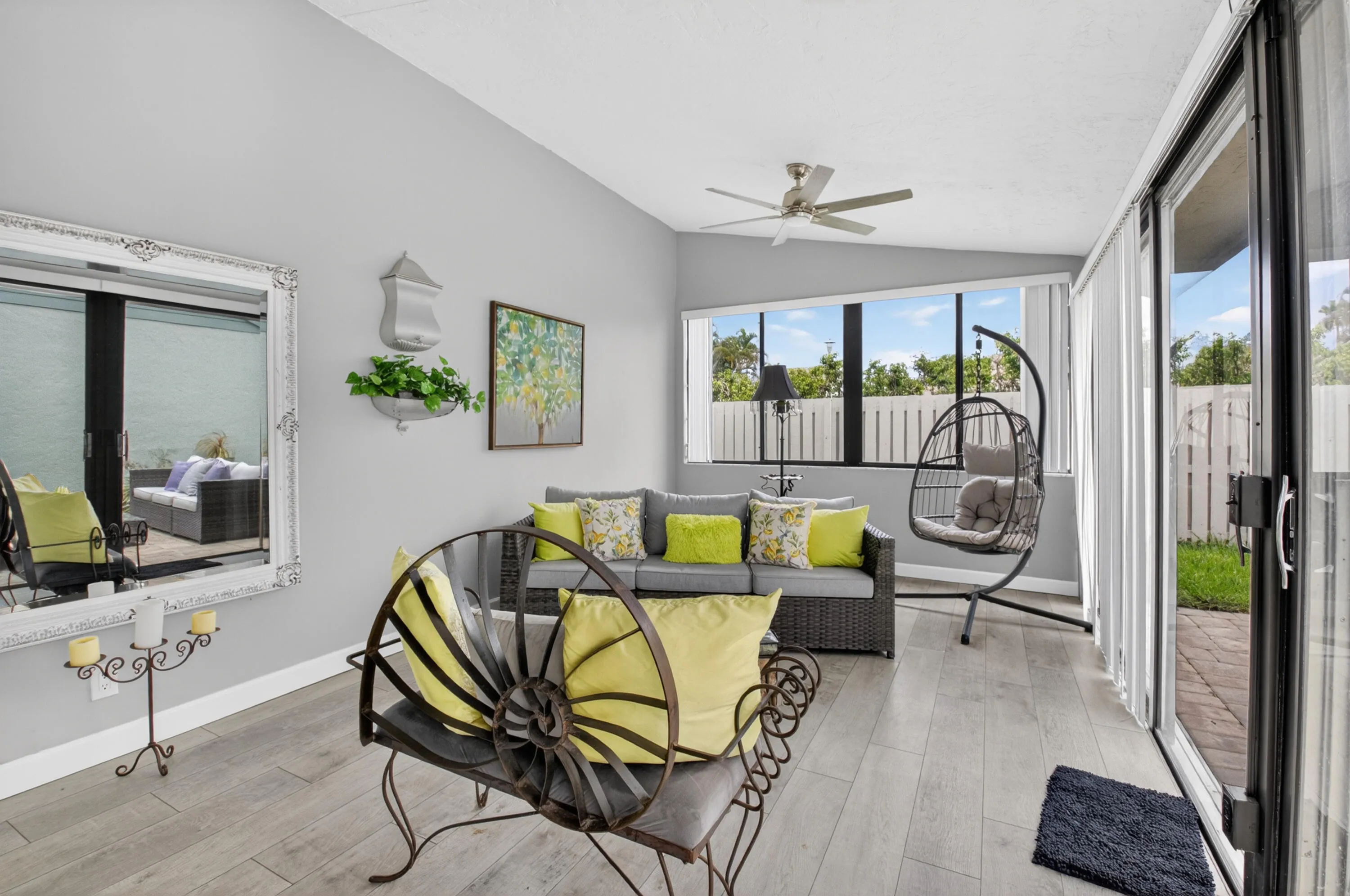 FLORIDA ROOM