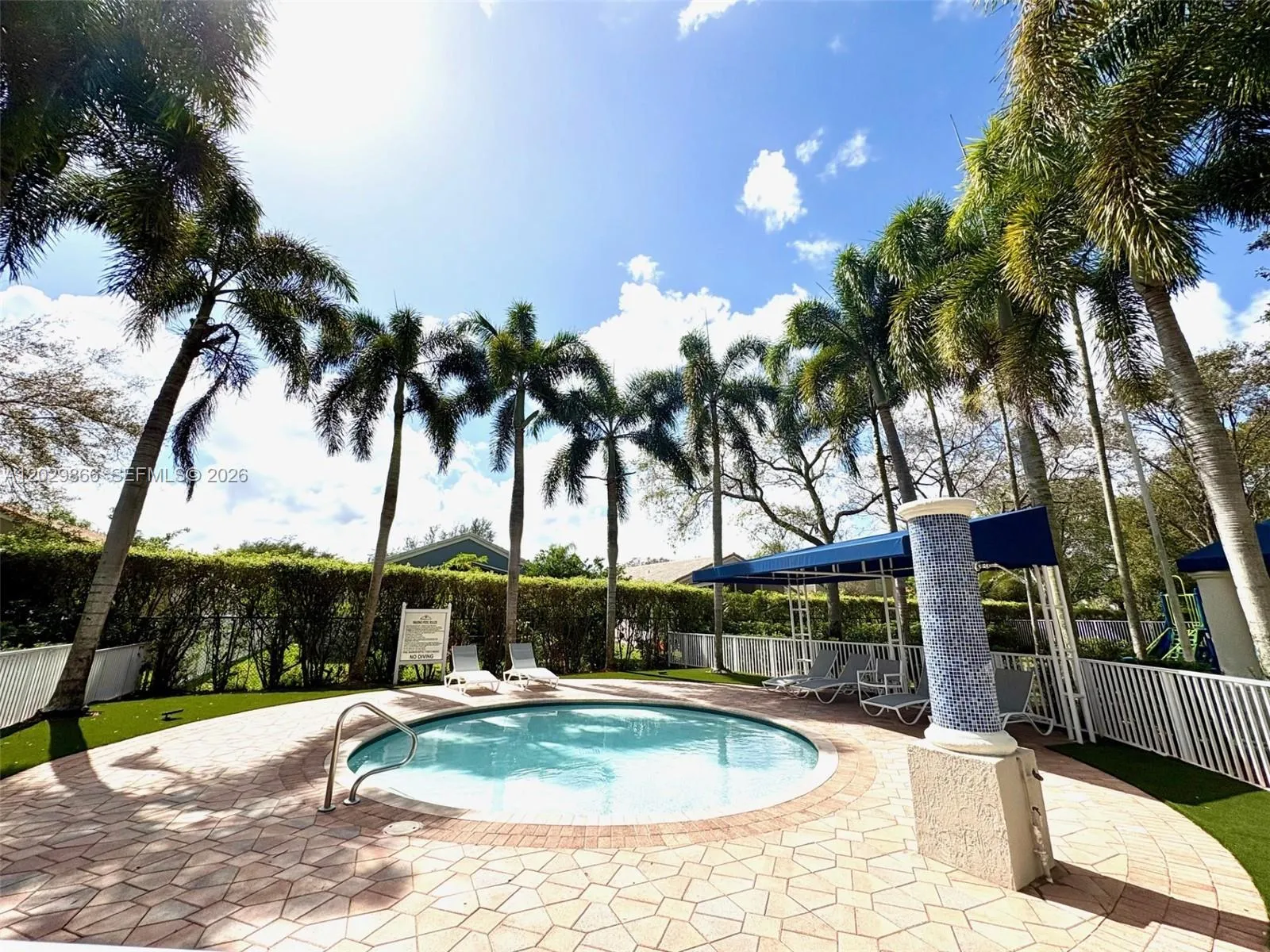 Kids pool