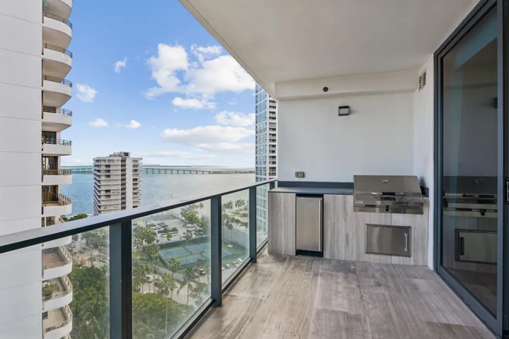 22-print-Brickell Ave 1202-022