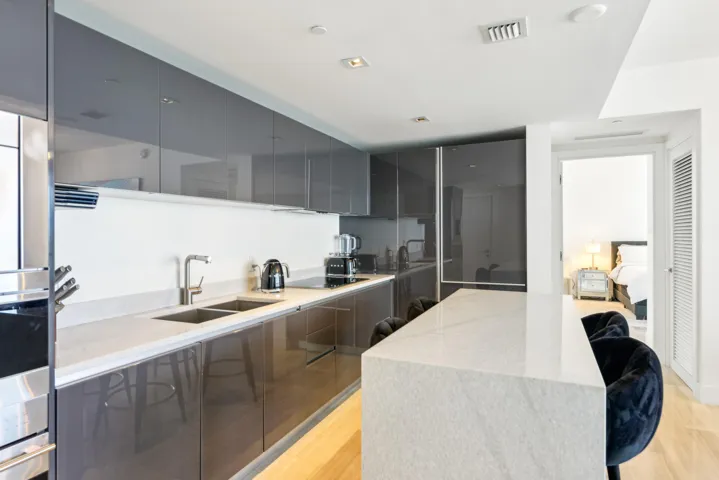 12-print-Brickell Ave 1202-012