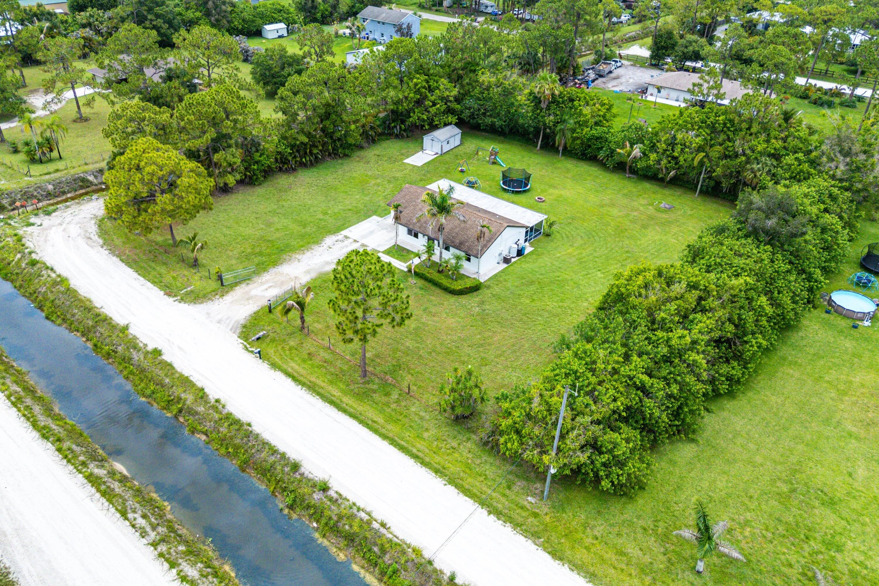029-1378562ndCourtNorth-WestPalmBeach-FL