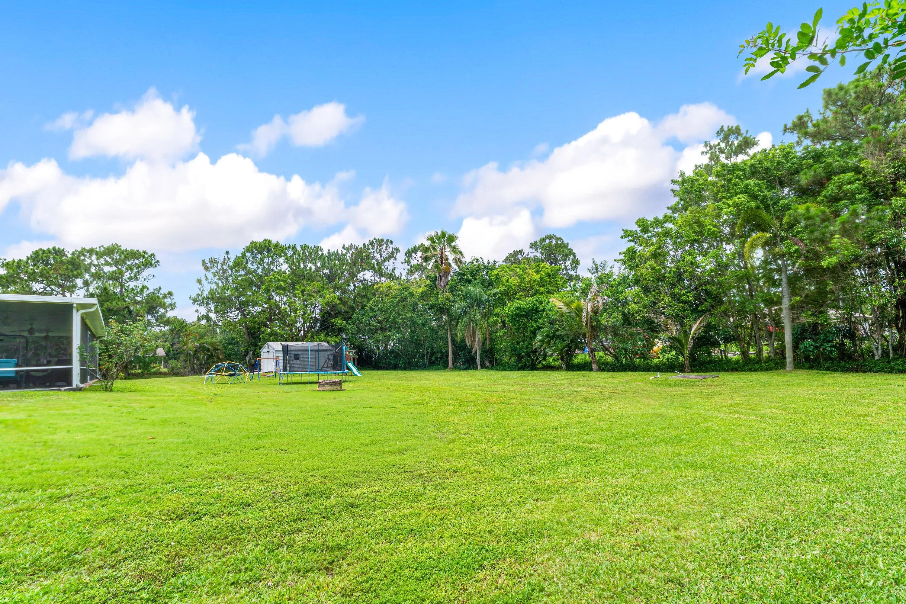 028-1378562ndCourtNorth-WestPalmBeach-FL