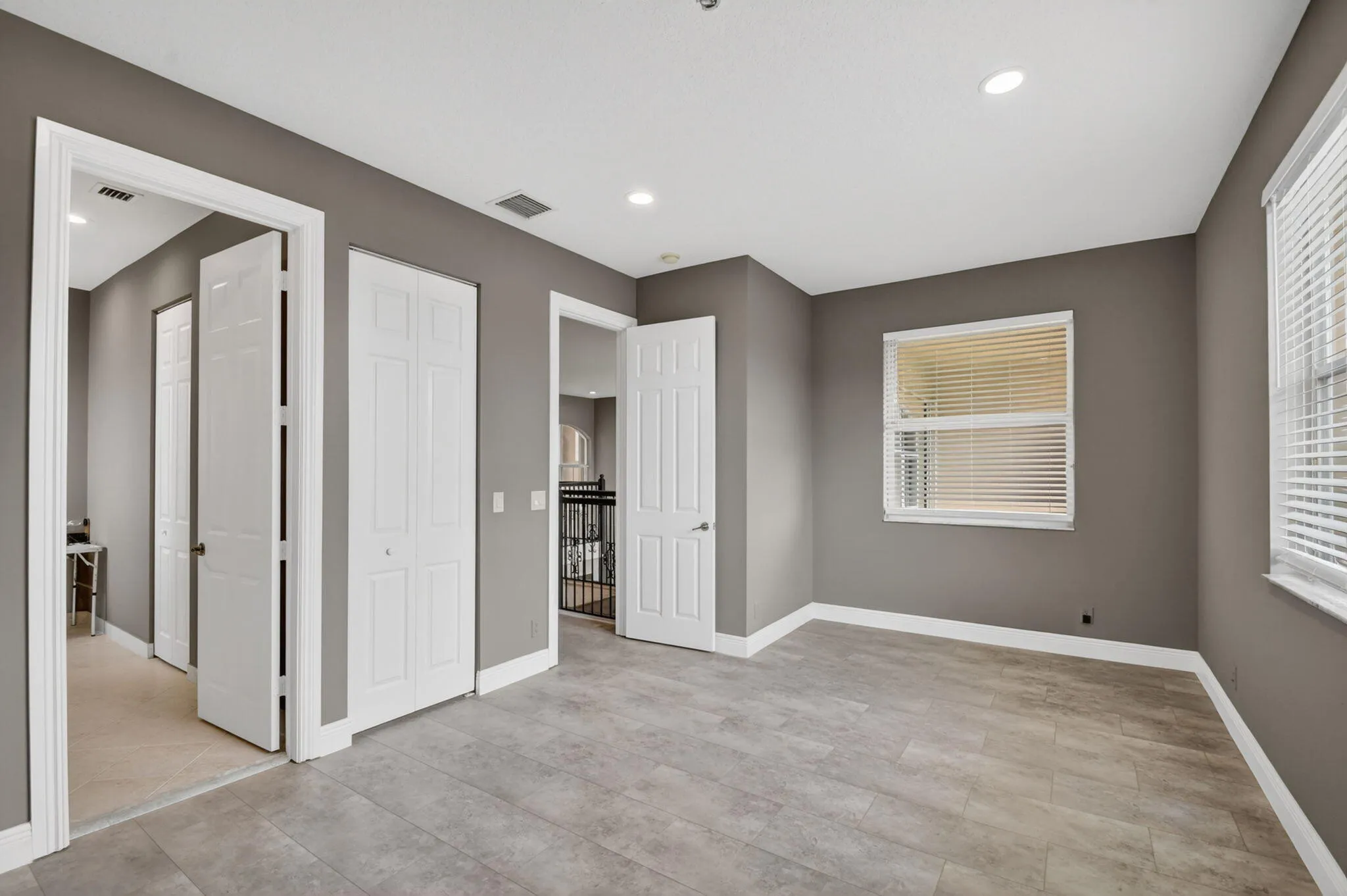 Second floor suite