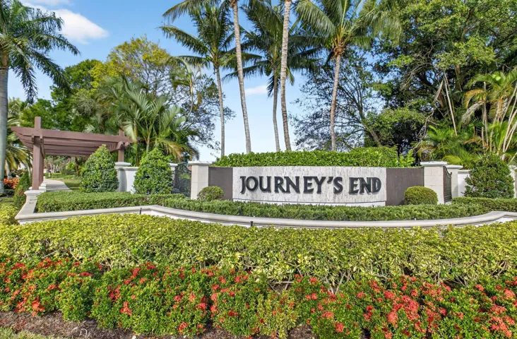 Community entrance on Jog Road