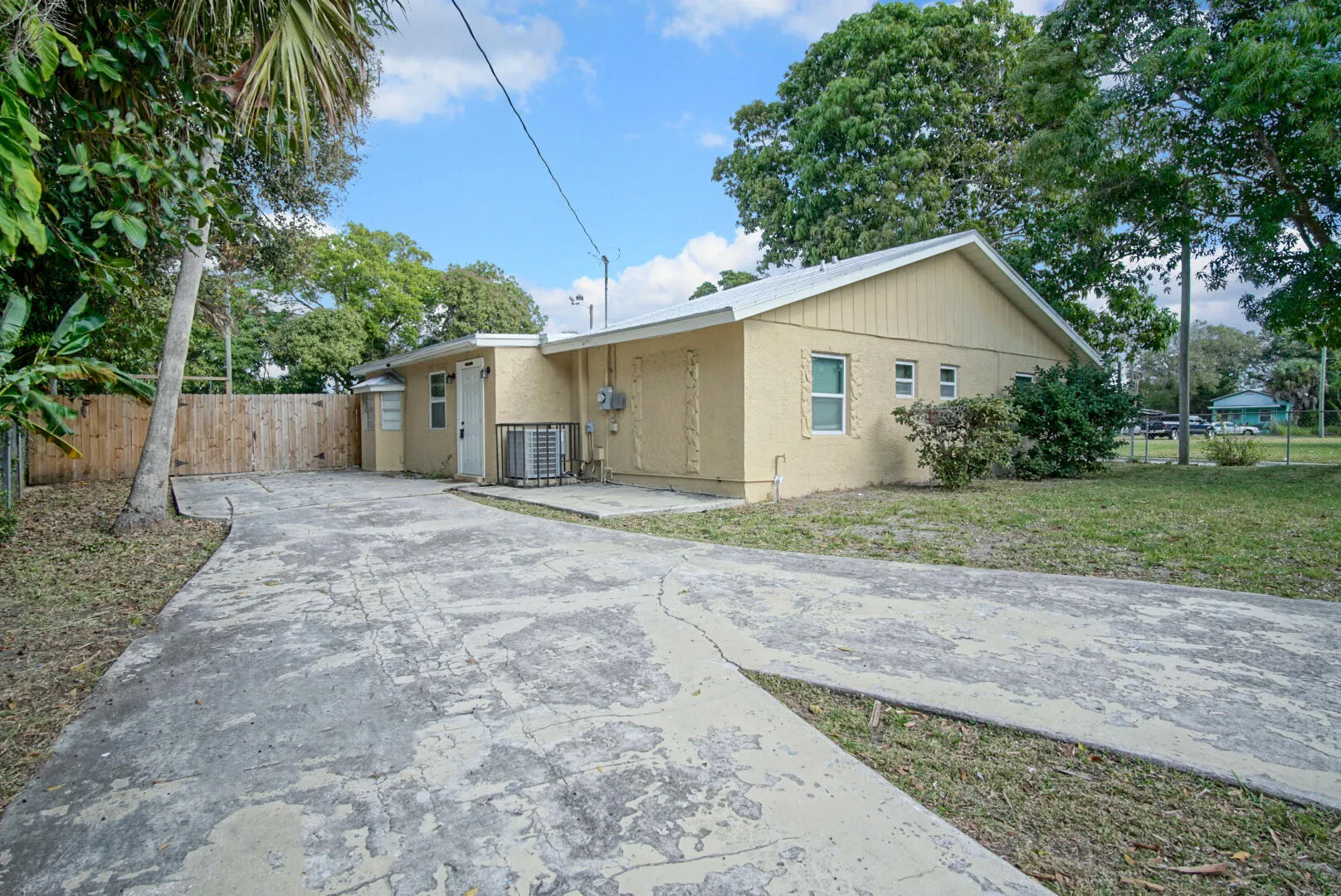 Property photo 33