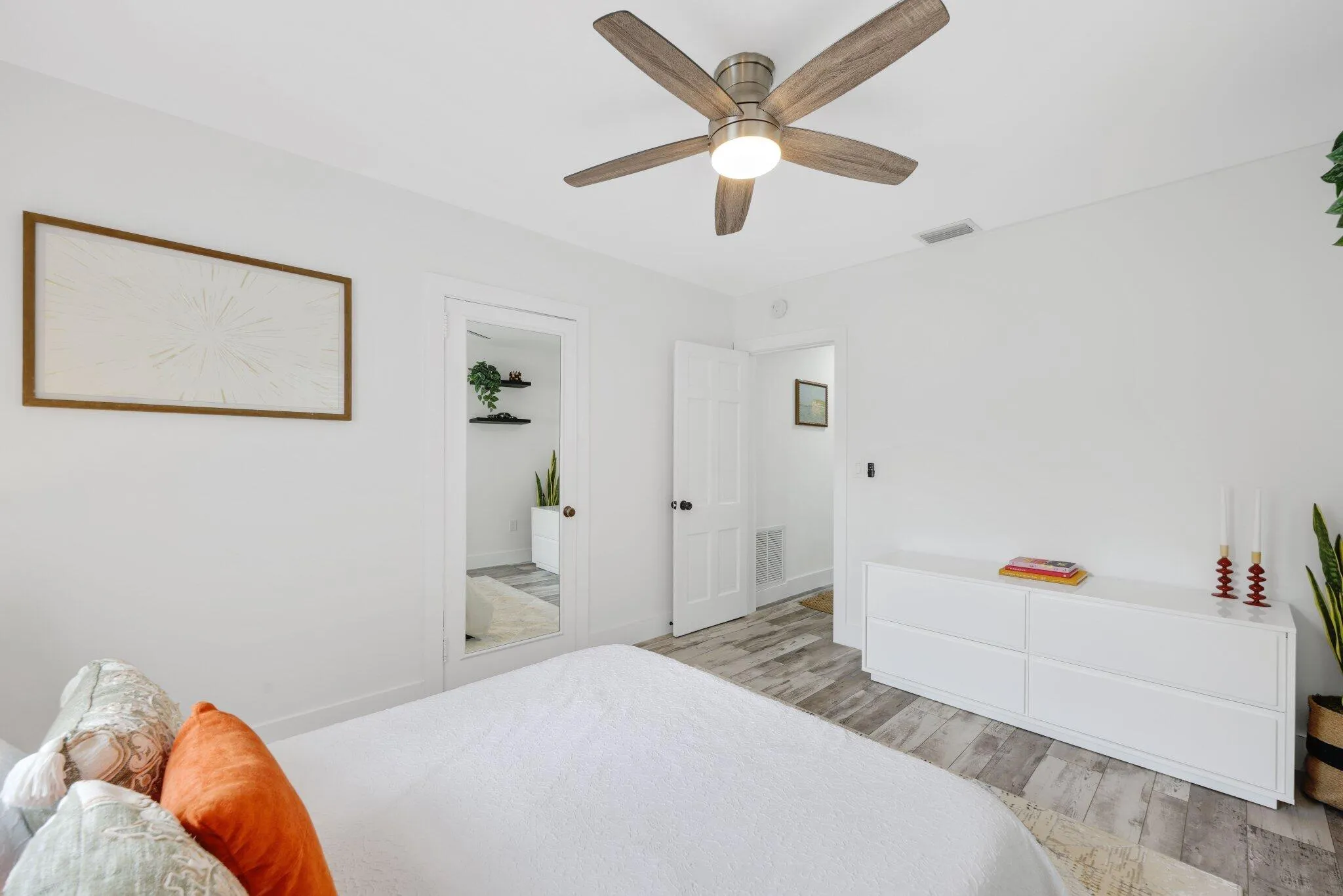 744 Sunset Road - 29.jpg-SMALL