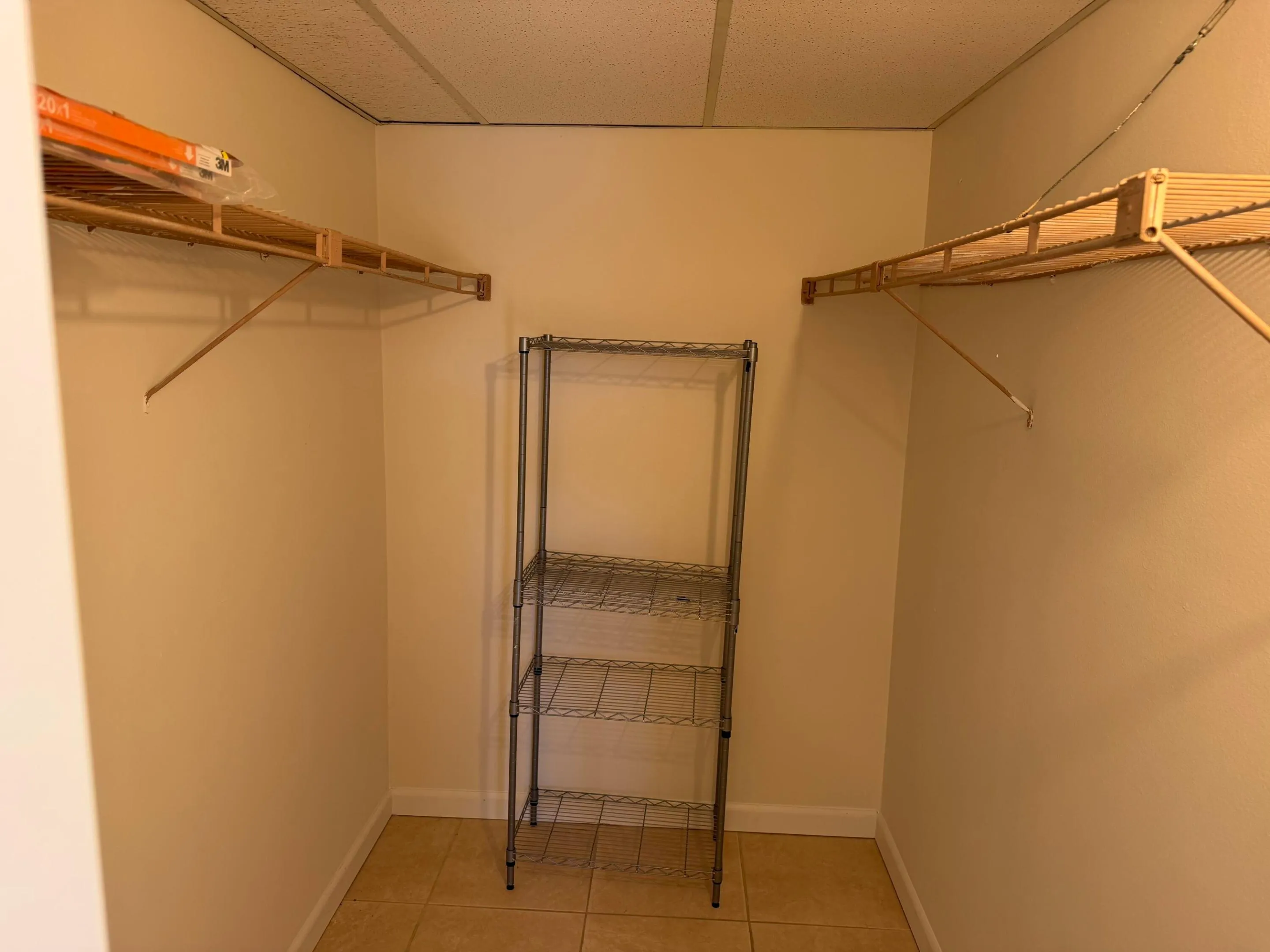 Walk-in closet