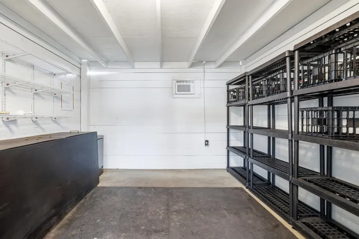 Feeding Room