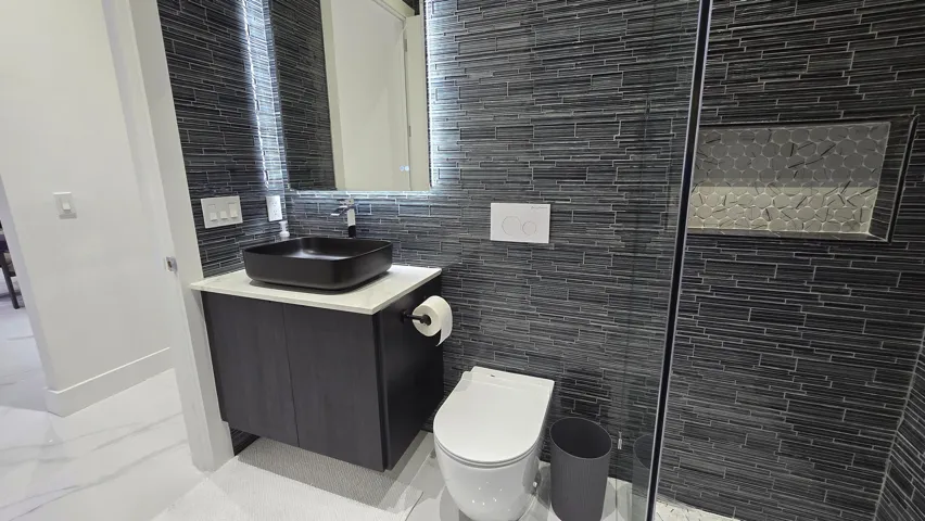 Bathroom #2