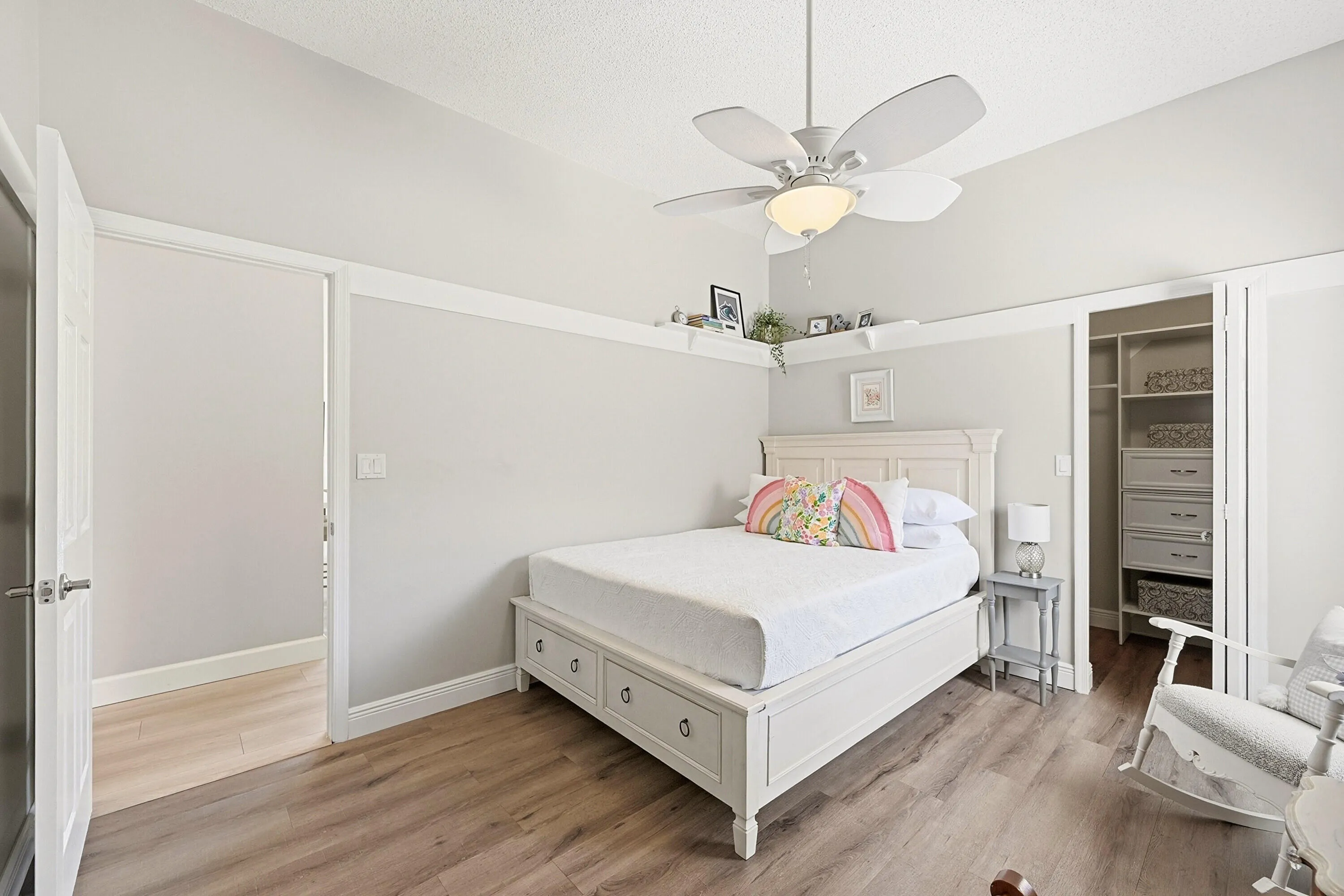 36_bedroom