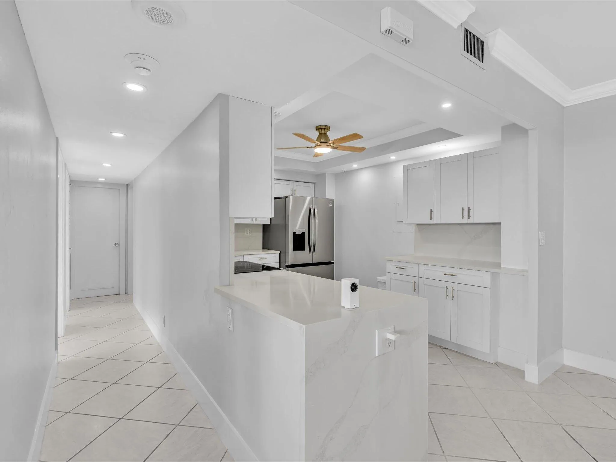 Waterfall edge counter