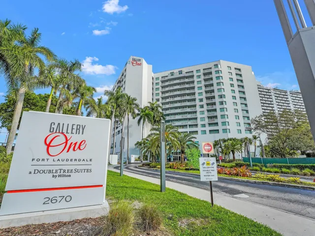 Exterior Building - G-One