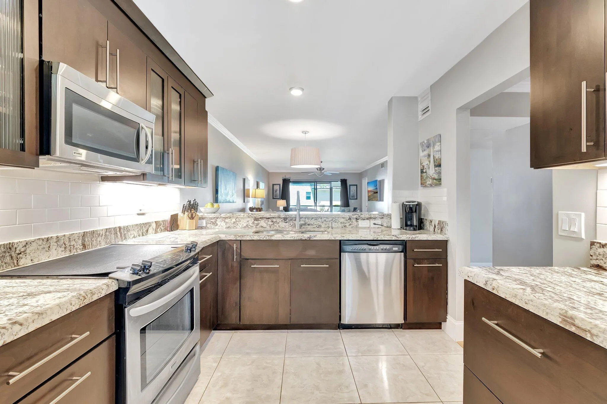 Kitchen pic 2