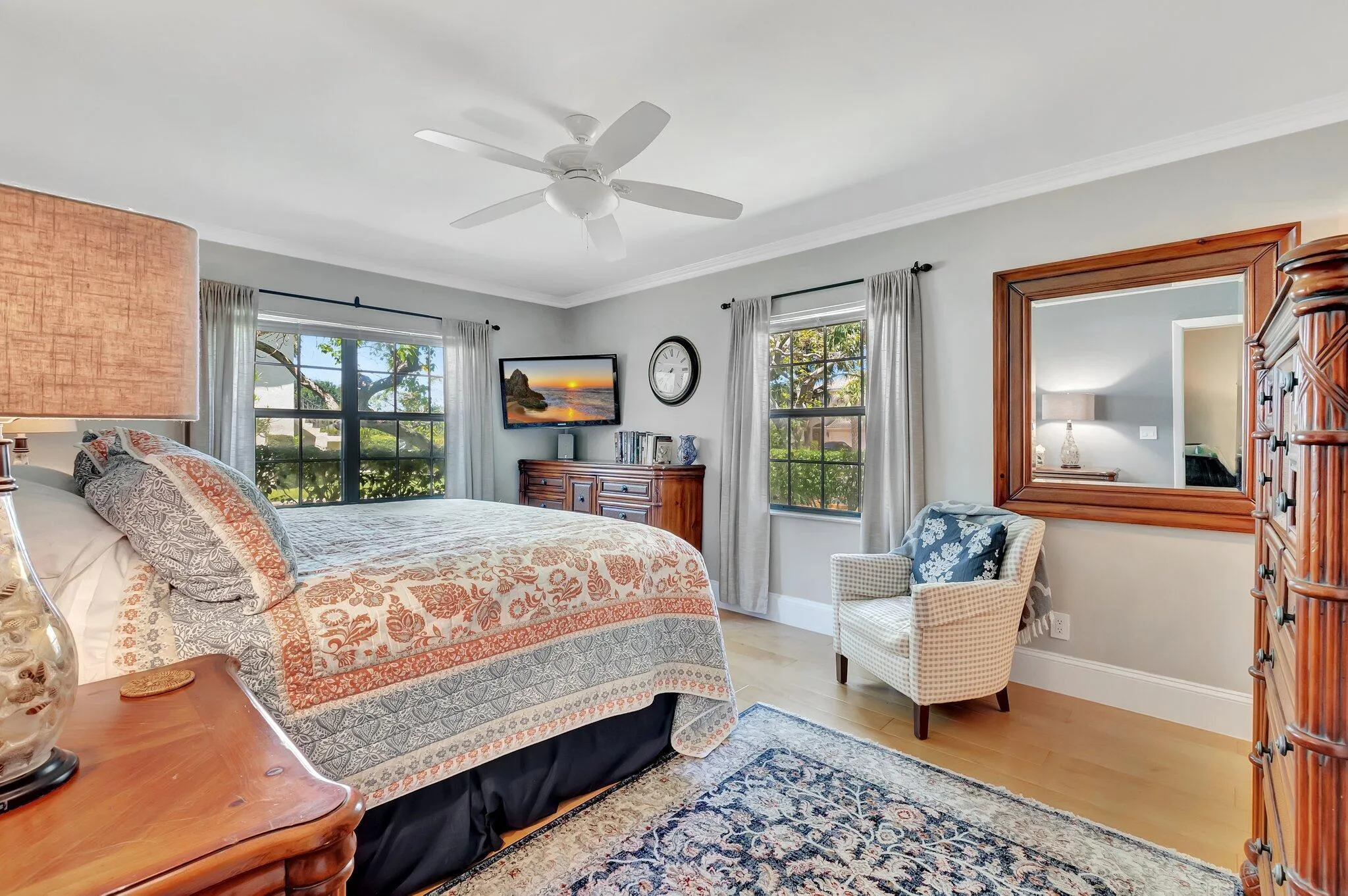 Master Bedroom pic 2
