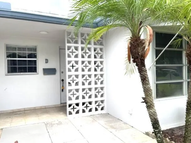 Entrance to villa