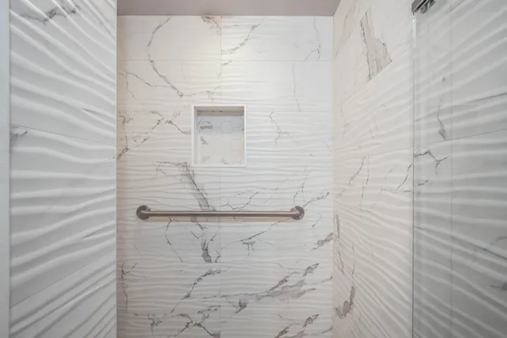 MASTER SHOWER