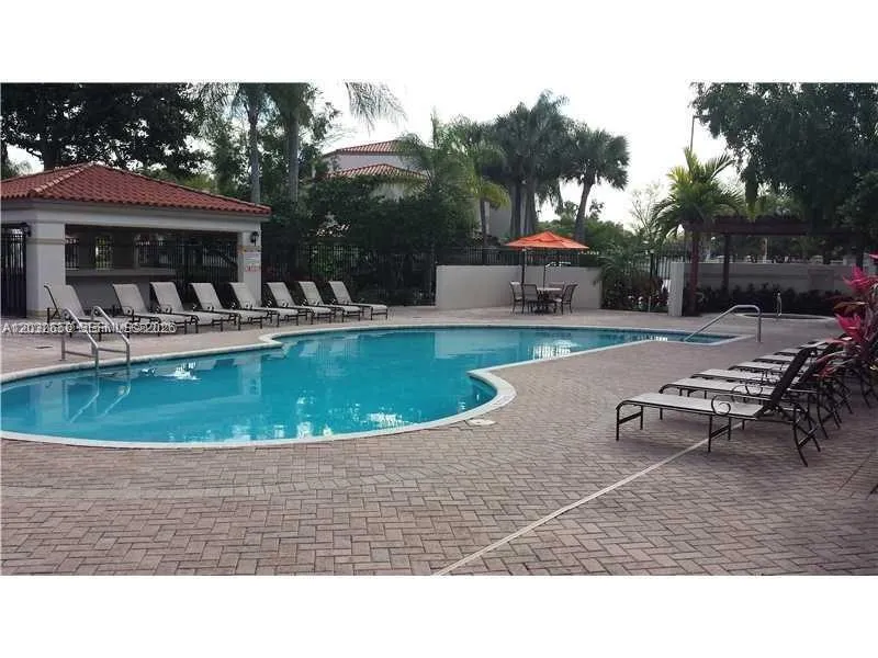 1st pool / Clubhouse