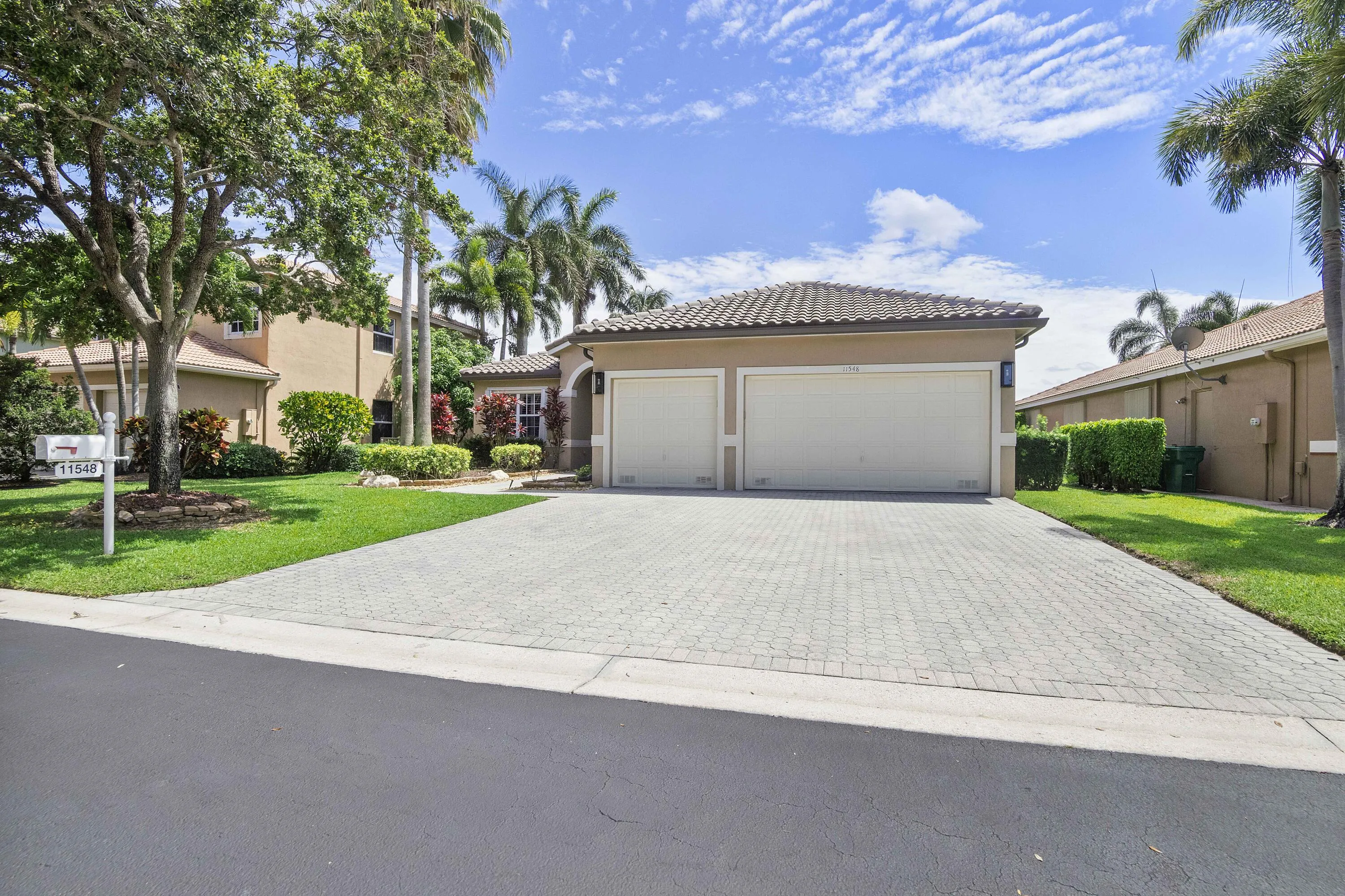 11548 NW 49th Ct_043