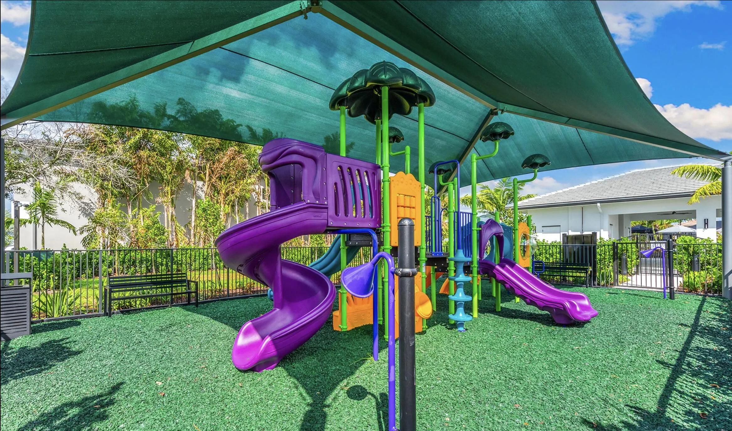 Kids Outdoor Play Area (1)