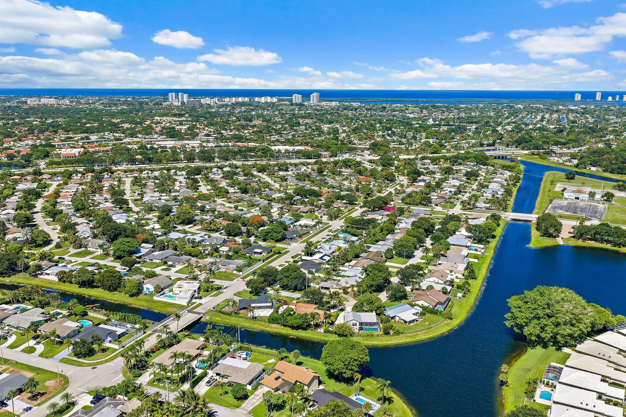 009-678RiversideDr-PalmBeachGardens-SMAL