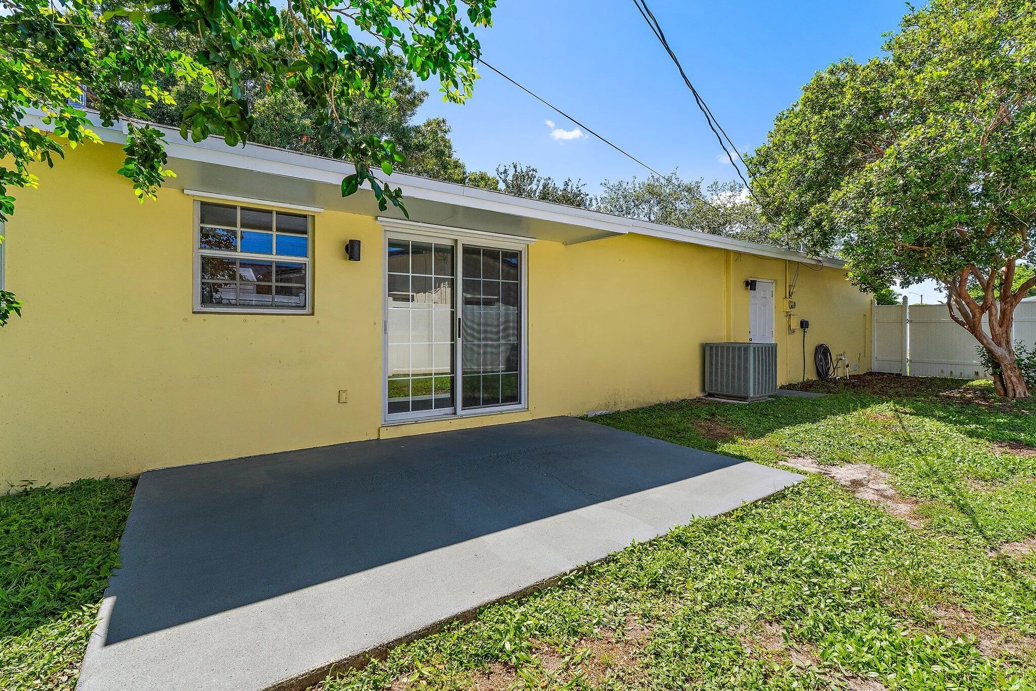 053-678RiversideDr-PalmBeachGardens-SMAL
