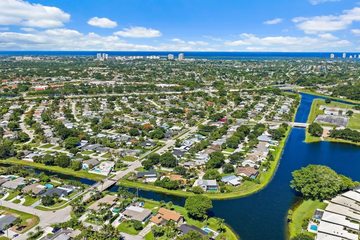 009-678RiversideDr-PalmBeachGardens-SMAL