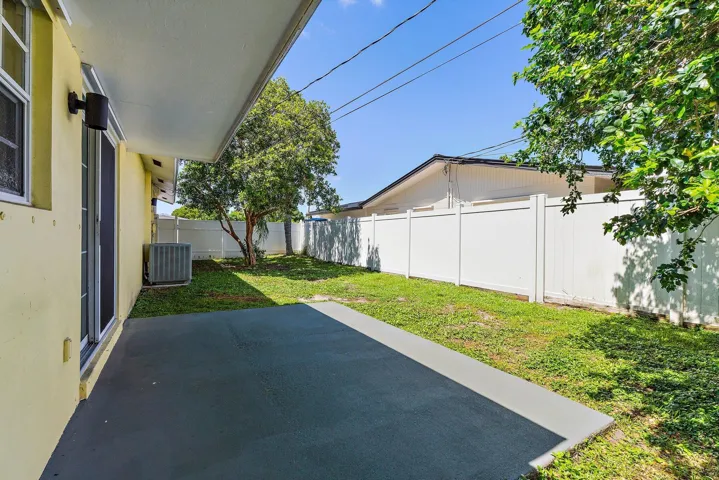 054-678RiversideDr-PalmBeachGardens-SMAL
