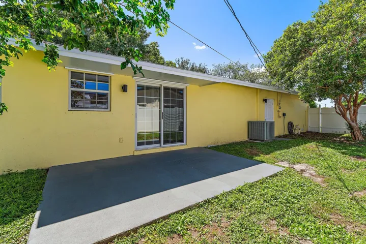 053-678RiversideDr-PalmBeachGardens-SMAL