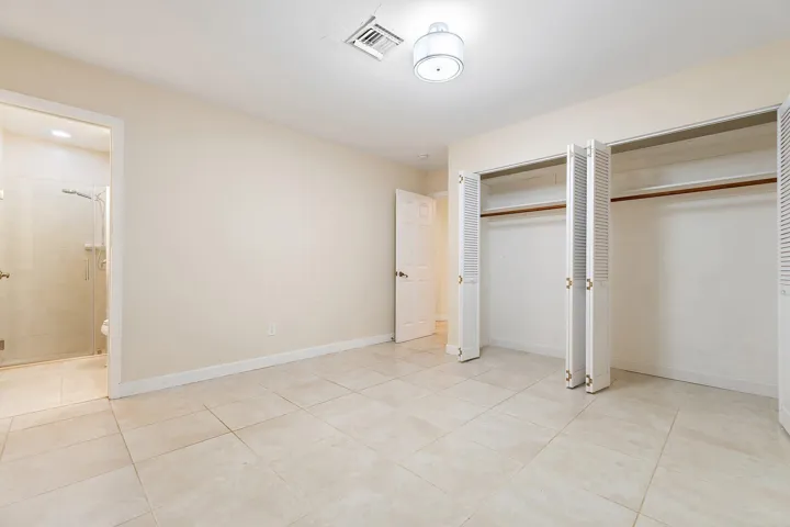 040-678RiversideDr-PalmBeachGardens-SMAL