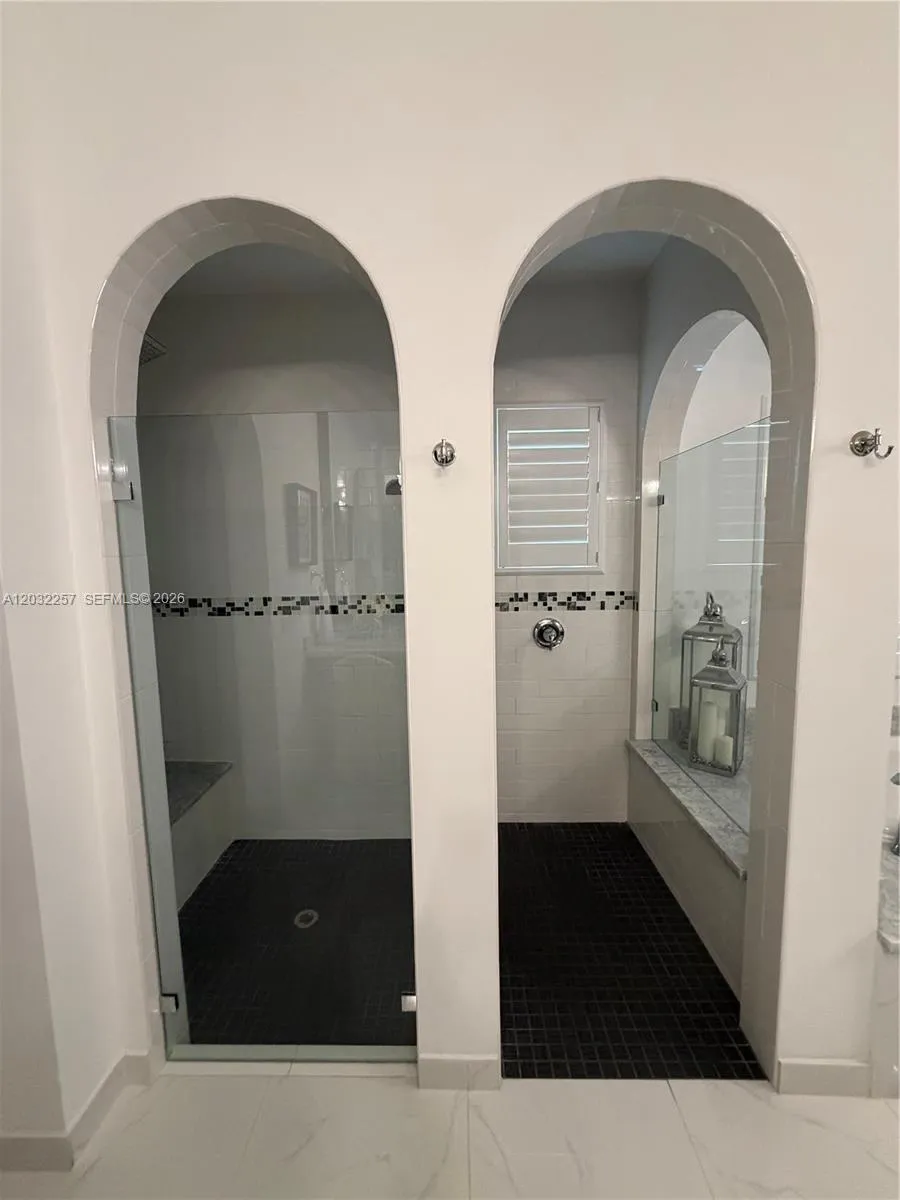 Property photo 185