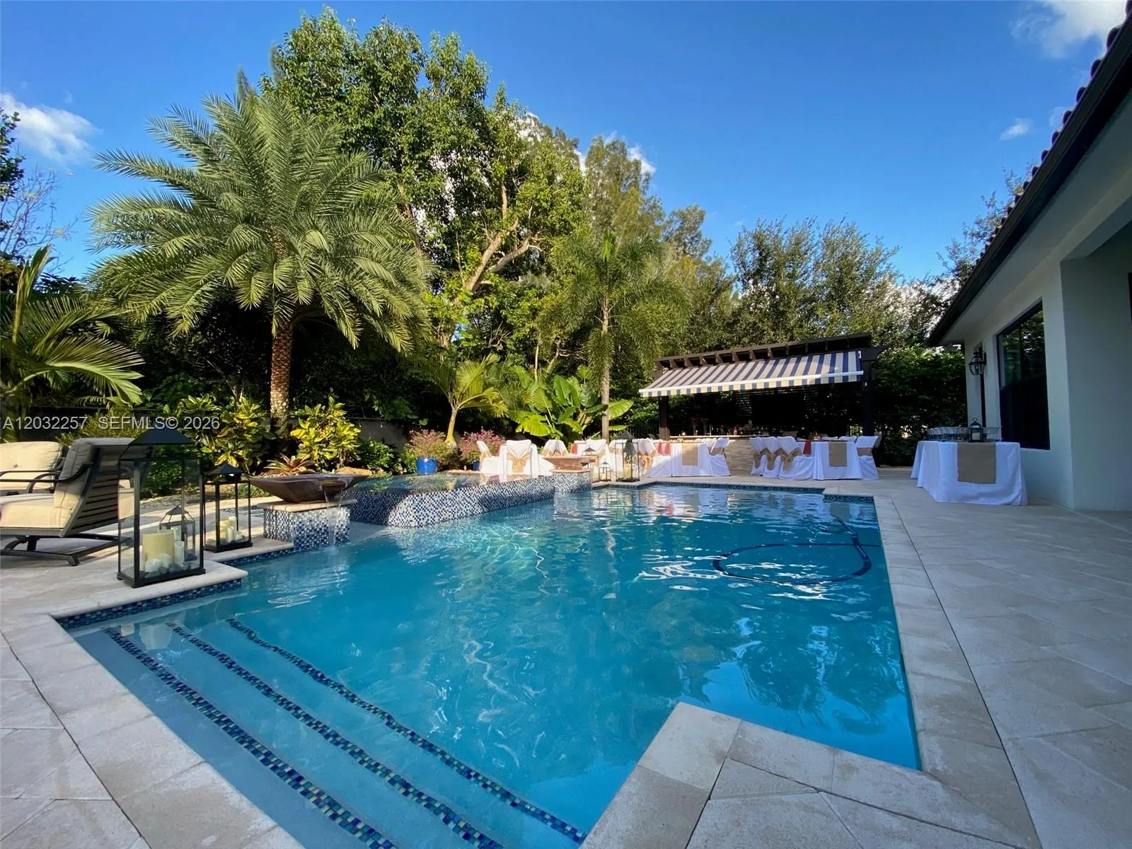 Property photo 316