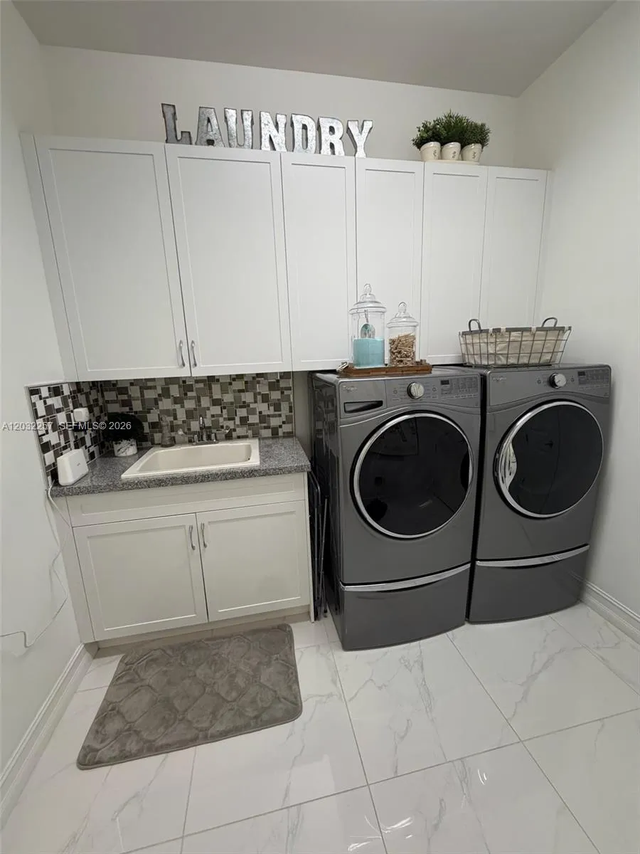 Property photo 212