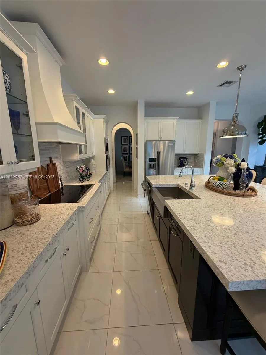 Property photo 86