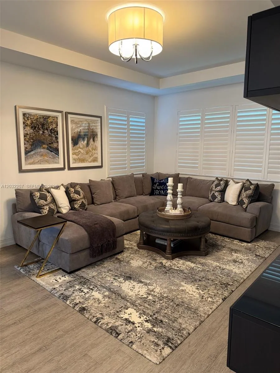 Property photo 237