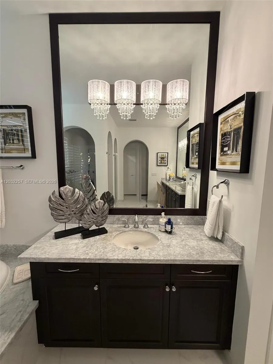Property photo 171