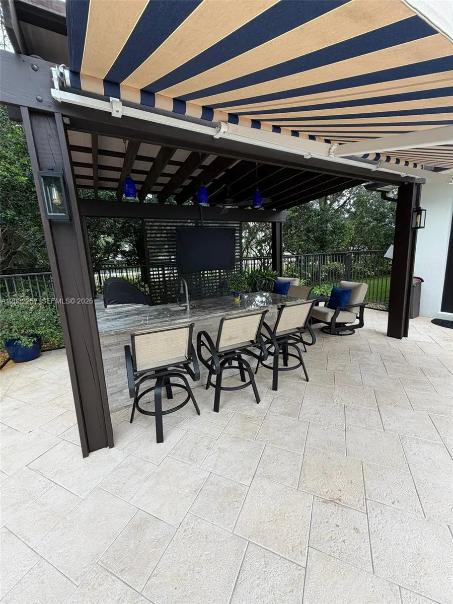 Property photo 363