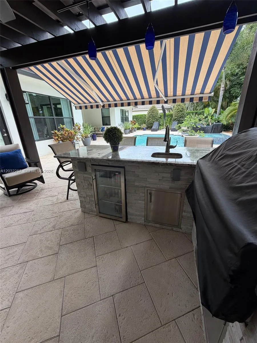 Property photo 353