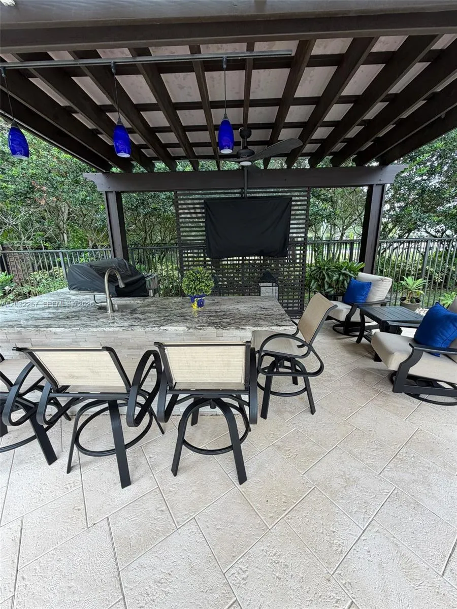 Property photo 350