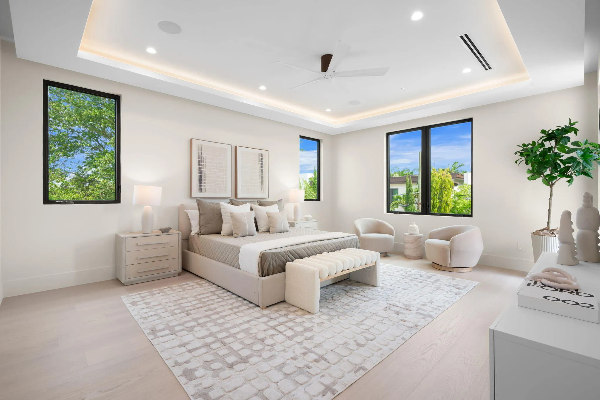 18 Primary Bedroom