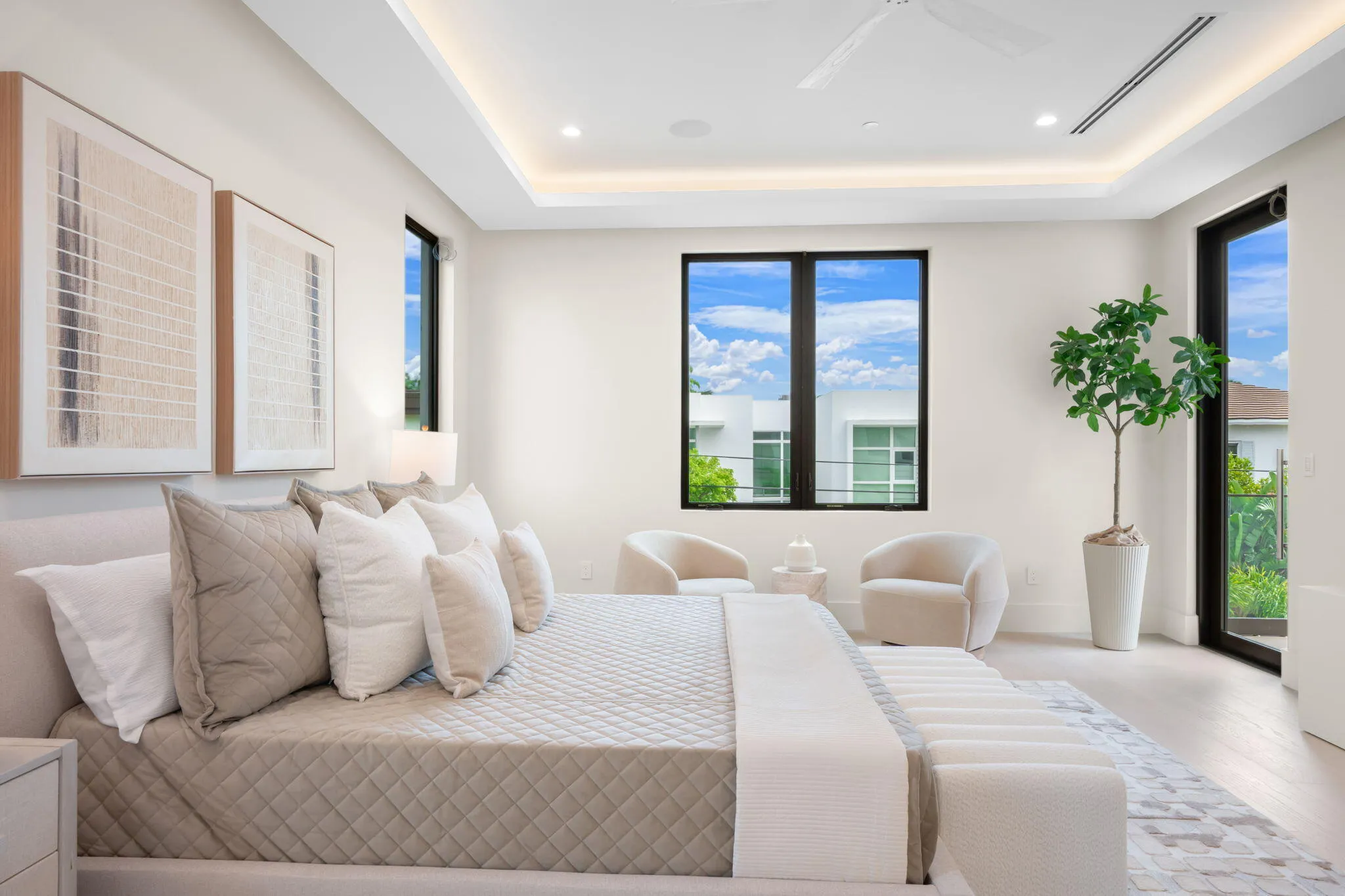 20 Primary Bedroom