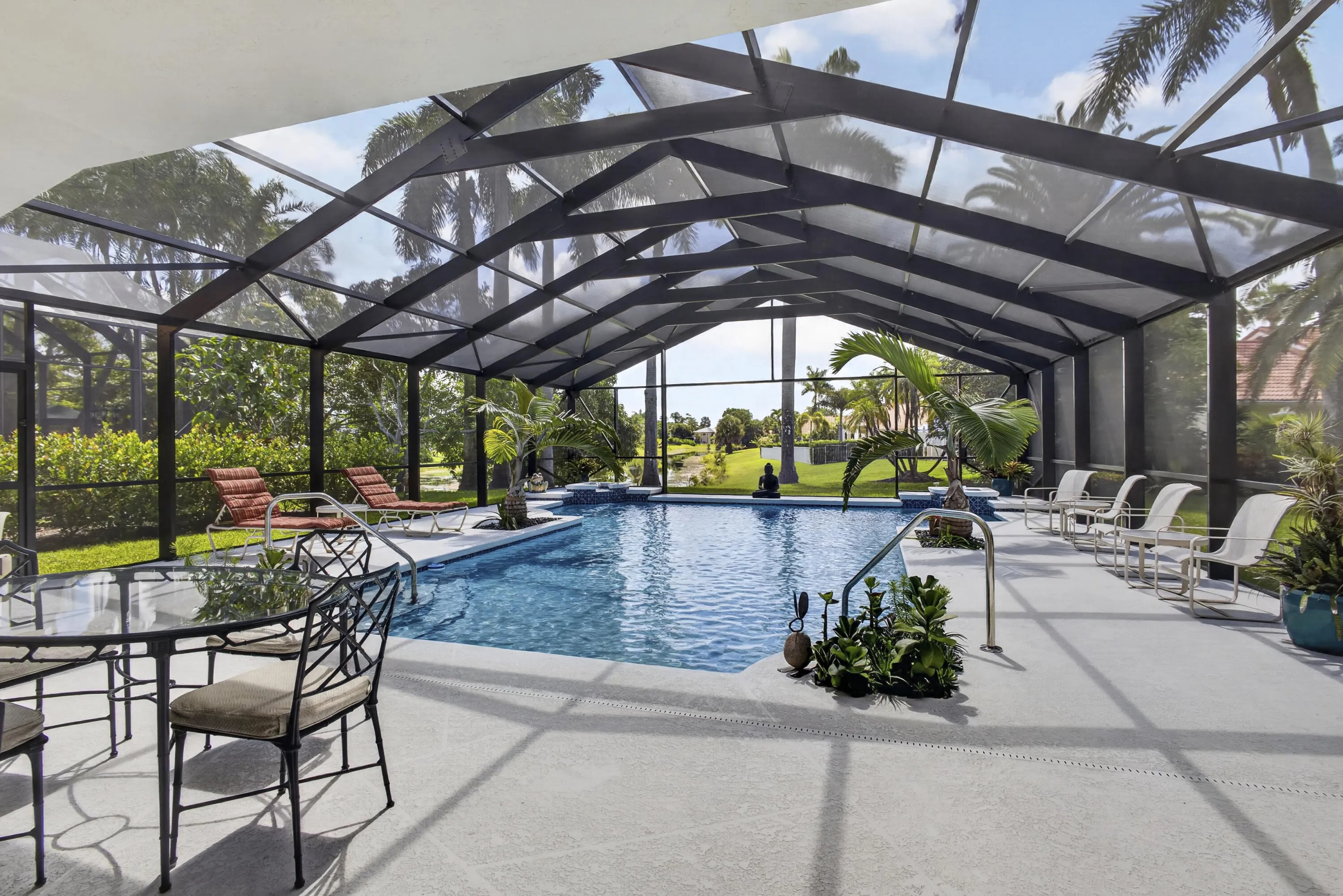 V1 3 Peaceful Resort-Like Outdoor Space